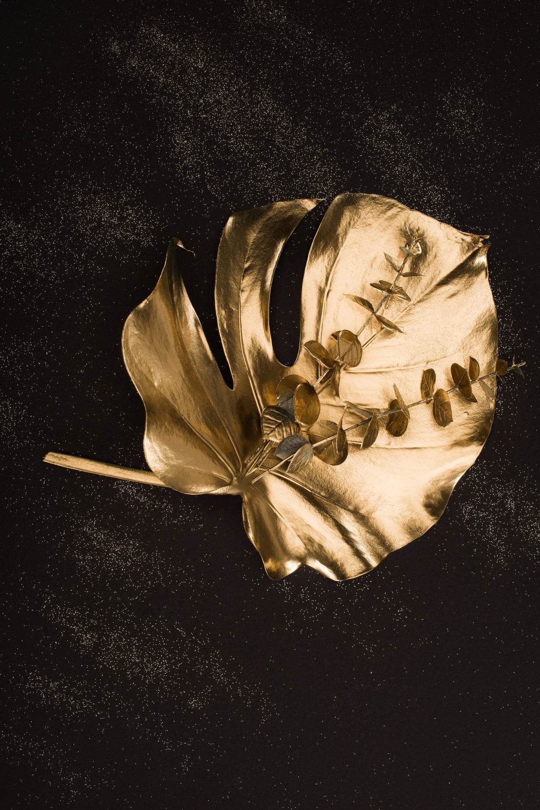 Master Flame Luxurious Black & Gold - beink online art store