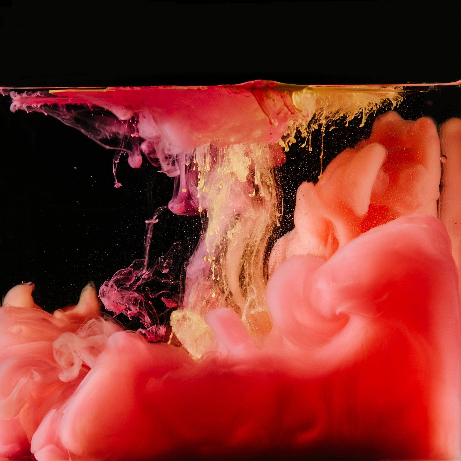 Red Smoky Drink Abstract Wall Art - beink online art store