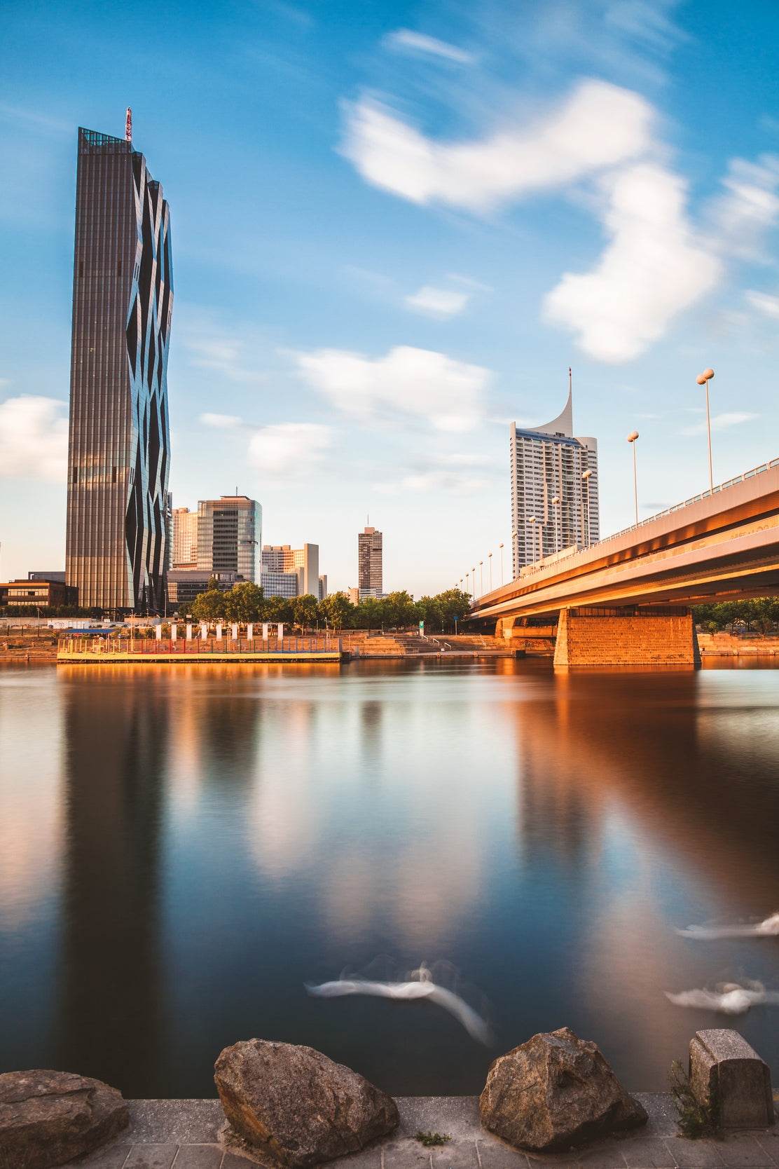 Reflections of the Metropolis Wall Art - beink online art store
