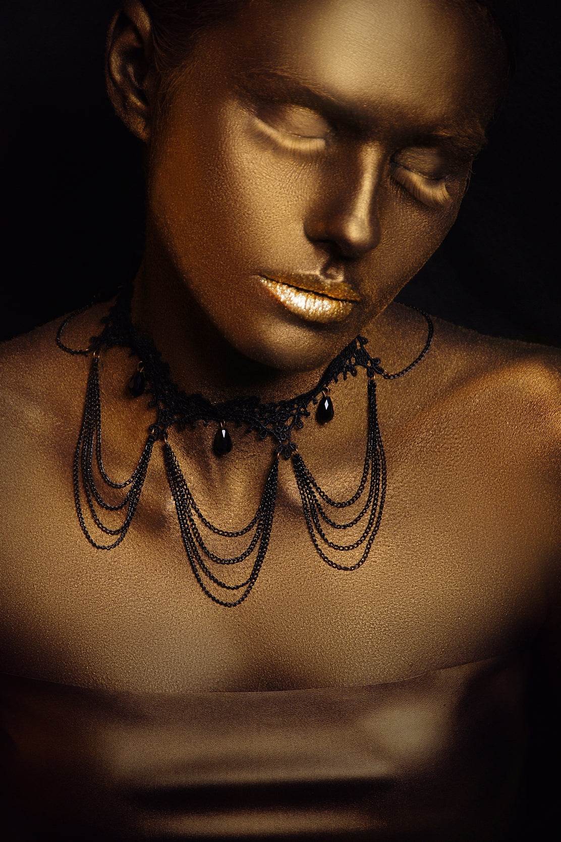 Golden Bust Of a Sleeping Person Wall Art - beink online art store