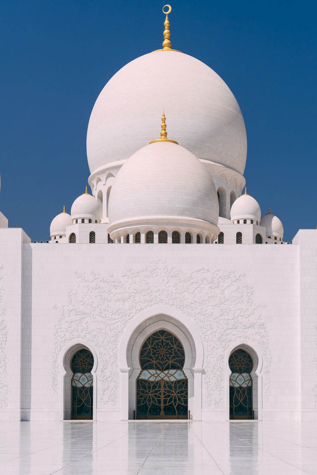 Pristine Mosque Against Blue Sky Wall Art - beink online art store