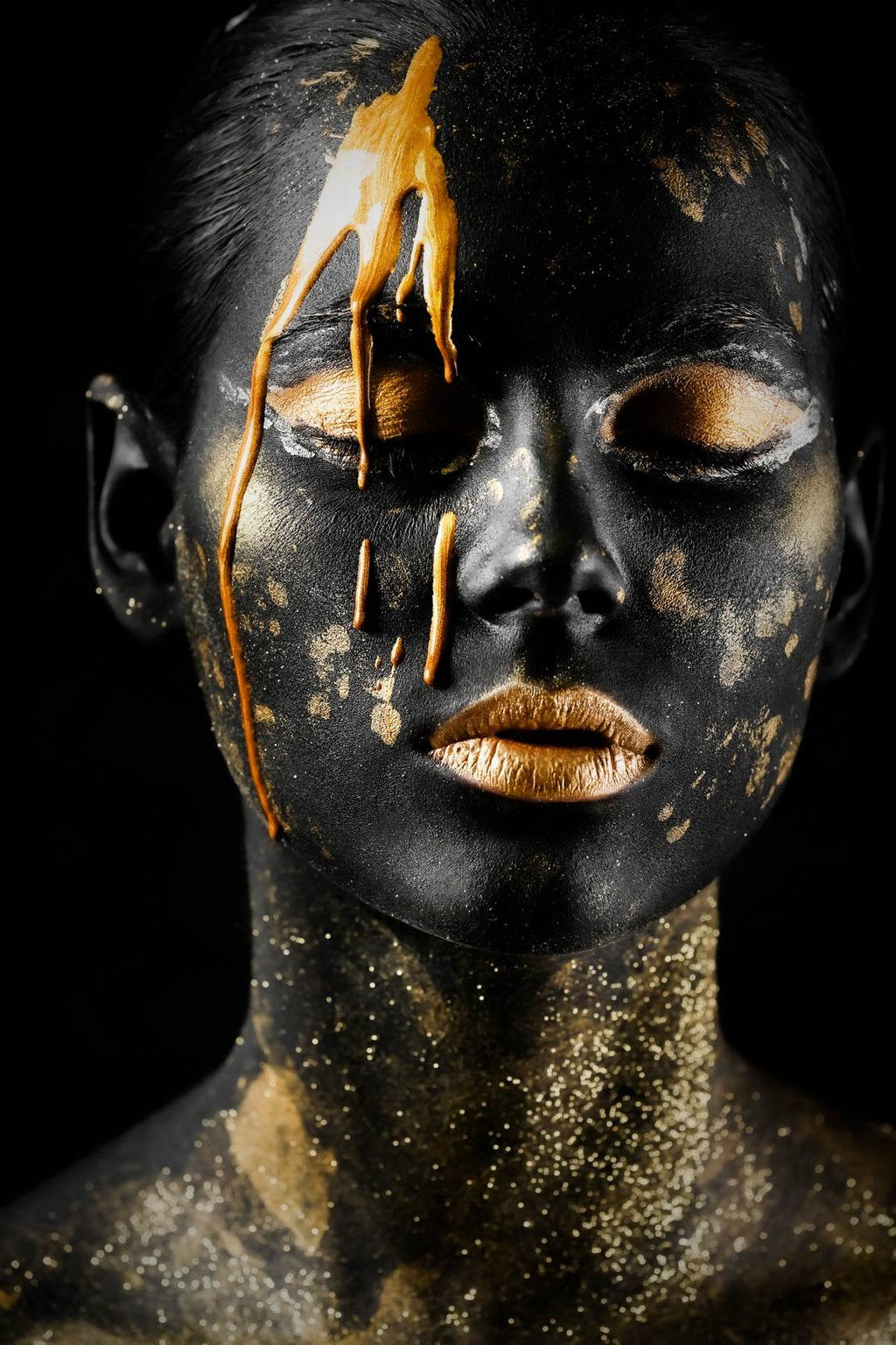 Black Woman Adorned in Gold Wall Art - beink online art store