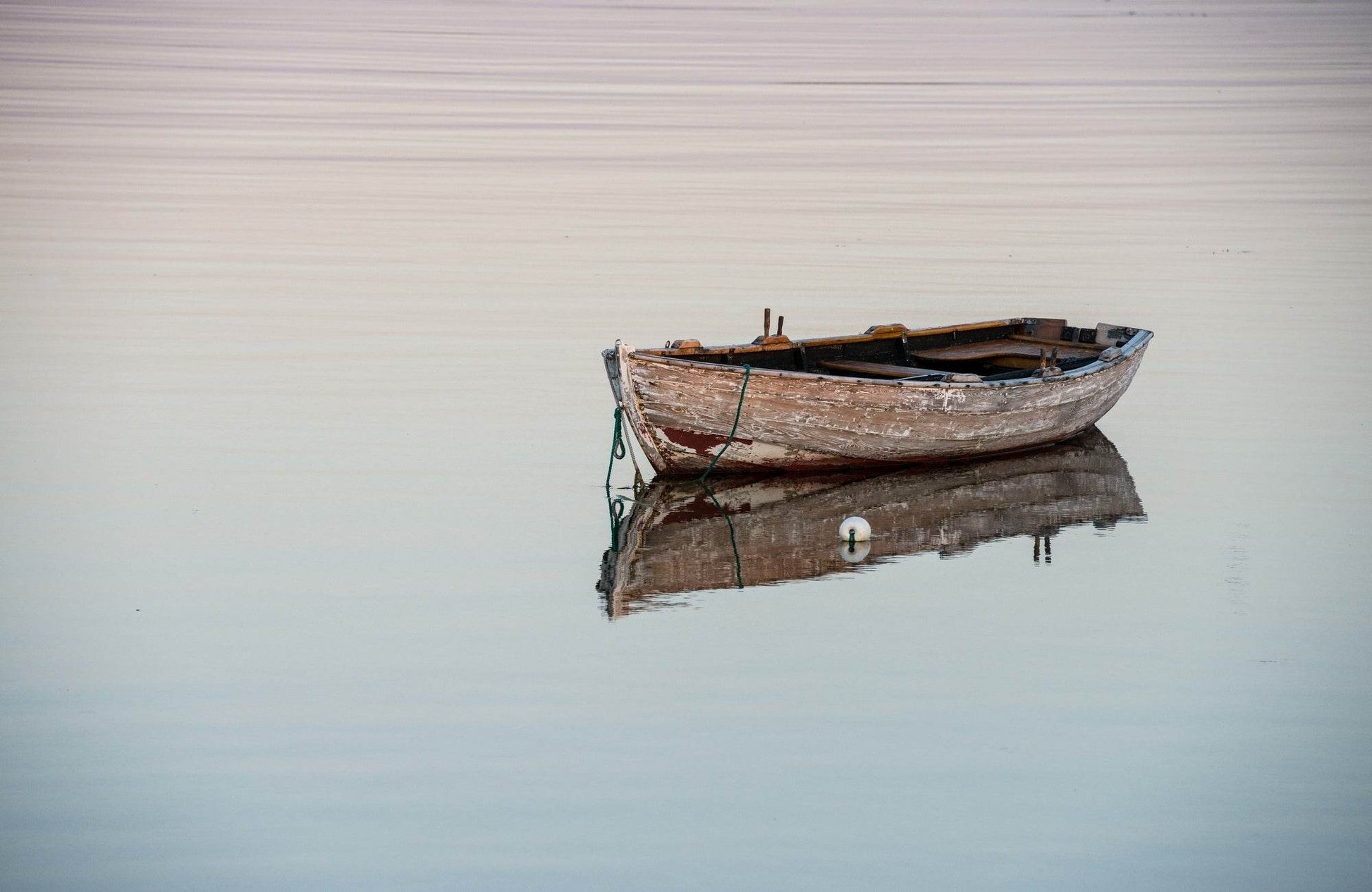 Broken Boat in The Water Wall Art - beink online art store