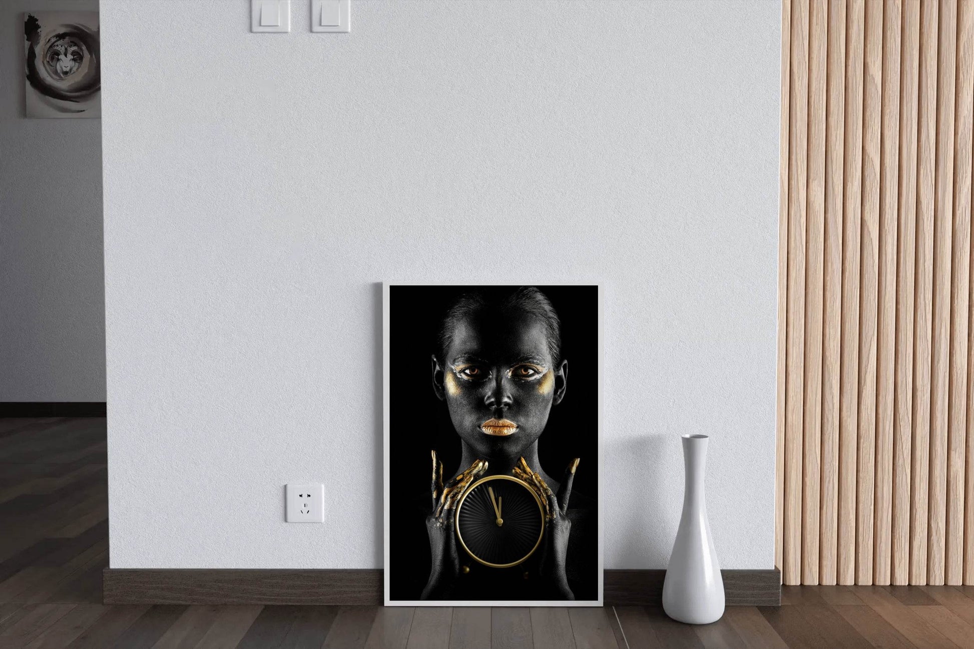 Black Woman With A Gold Watch in Her Hand Wall Art - beink online art store
